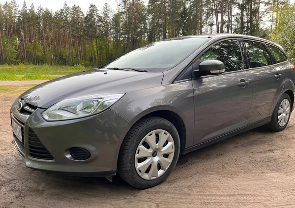 Ford Focus cena 28500 przebieg: 124000, rok produkcji 2014 z Augustów małe 106